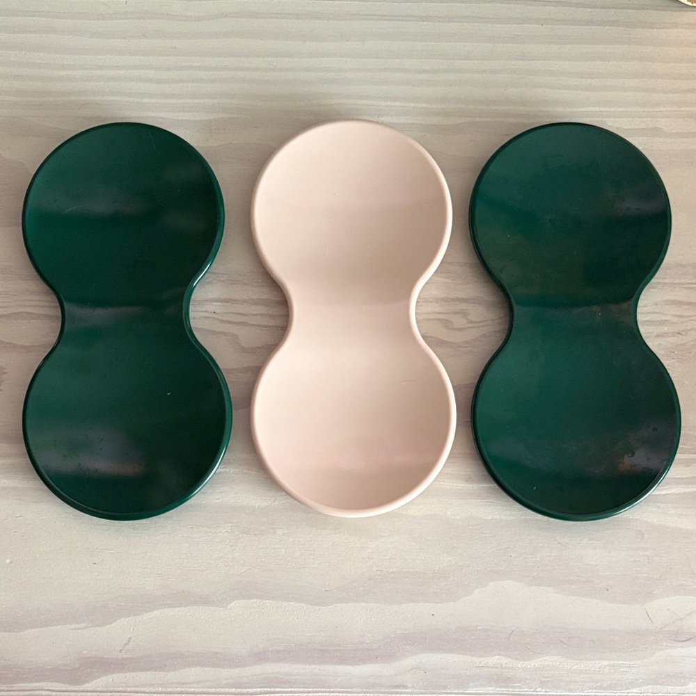 Lot of 3 Vintage Tupperware Spoon Rests